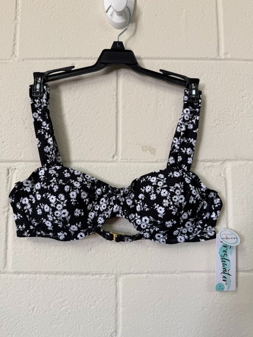 NWT Freshwater Black & White Floral Bikini Top Size L (12-14)